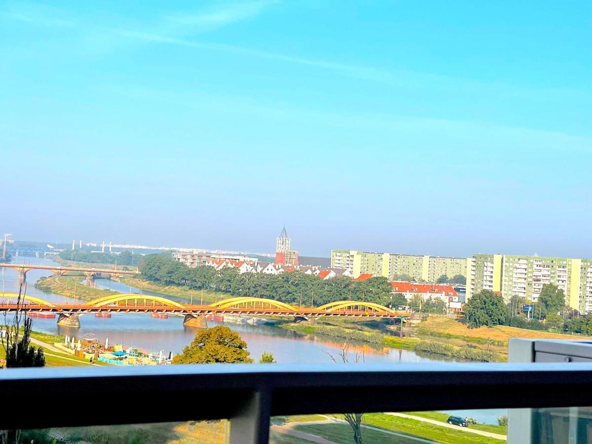 Apartament Z Tarasem I Widokiem Na Odre Wrocław Extérieur photo