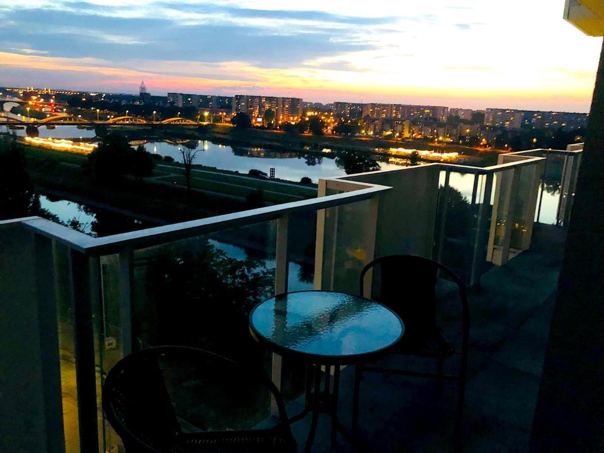 Apartament Z Tarasem I Widokiem Na Odre Wrocław Extérieur photo